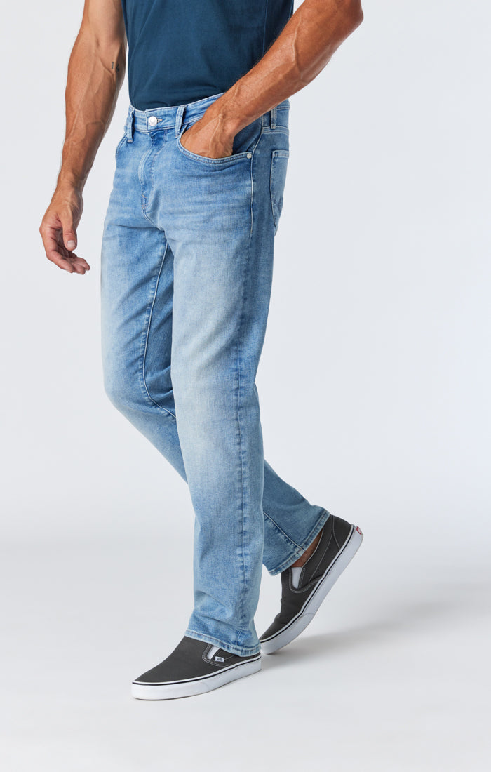 Mavi Zach Straight Leg Jeans | Light Foggy Feather Blue