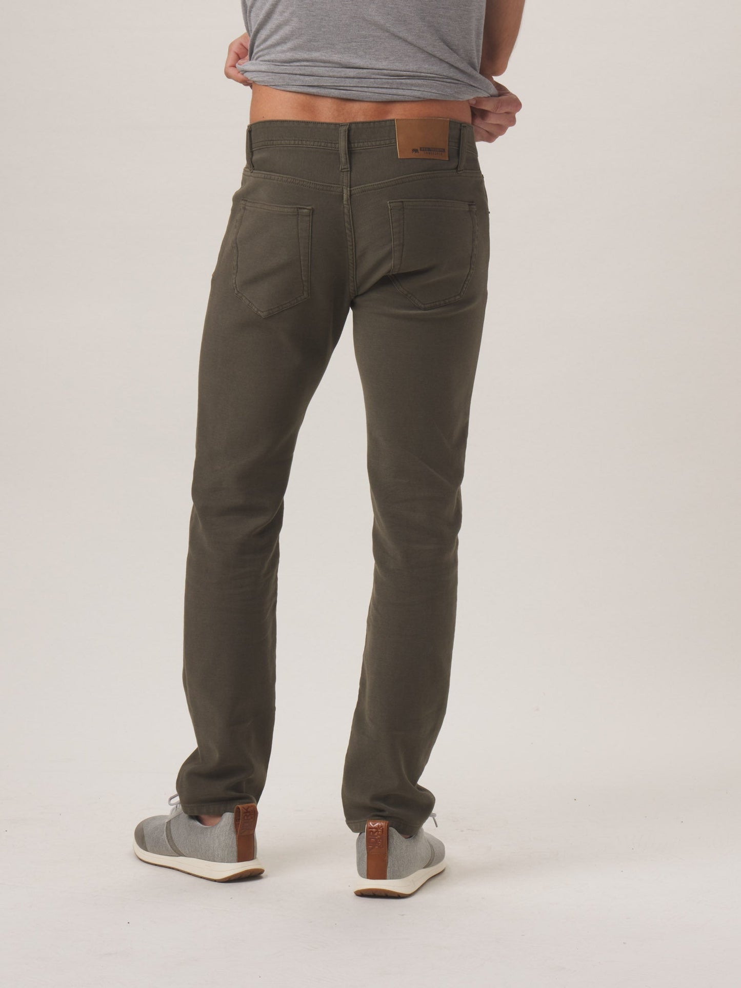 The Normal Brand Comfort Terry Jean in Olive