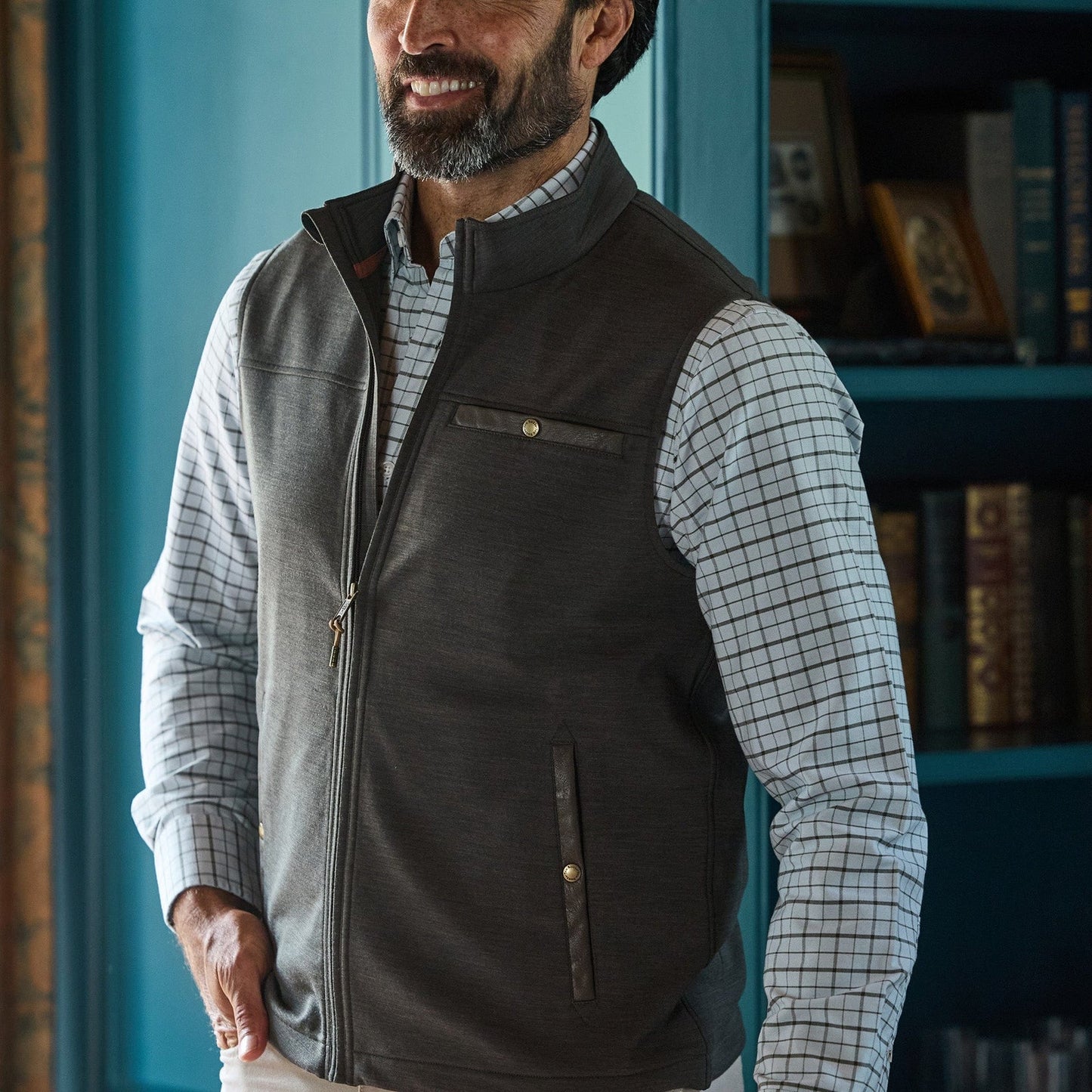 Tom Beckbe Tucker Fleece Vest - Peat Green