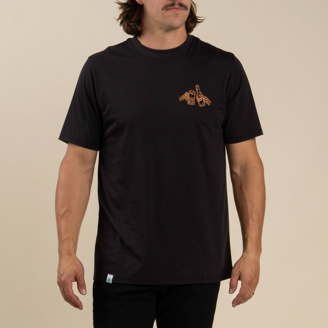 Sendero Shootin Hand T-Shirt Salud! - Black