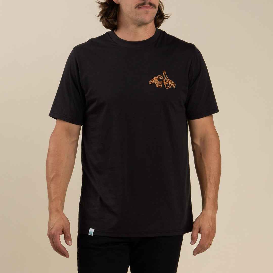 Sendero Shootin Hand T-Shirt Salud! - Black