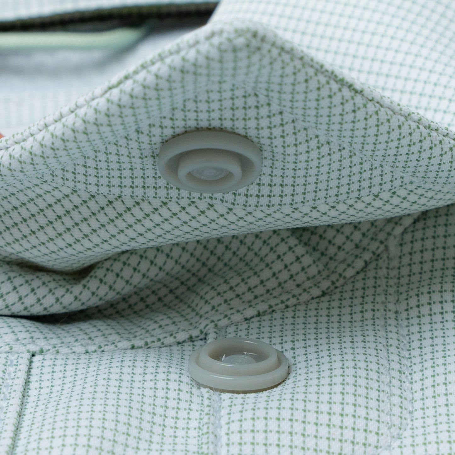 Poncho Outdoors | The Frog Leg | Turf Green Micro Check