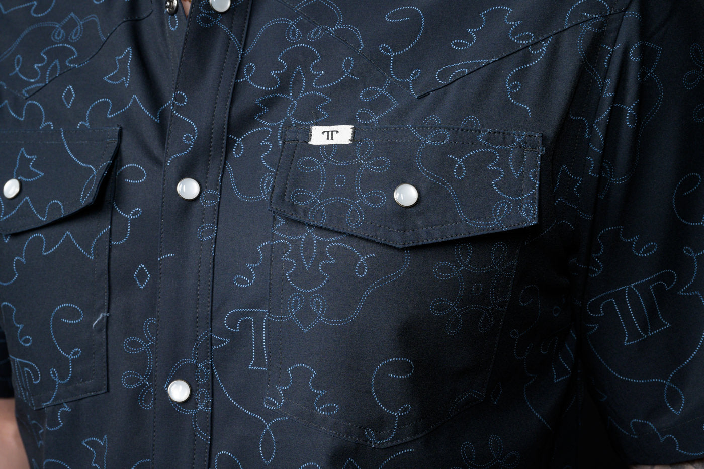 Ferrell | The Carson in Black | Short Sleeve Snap Shirt