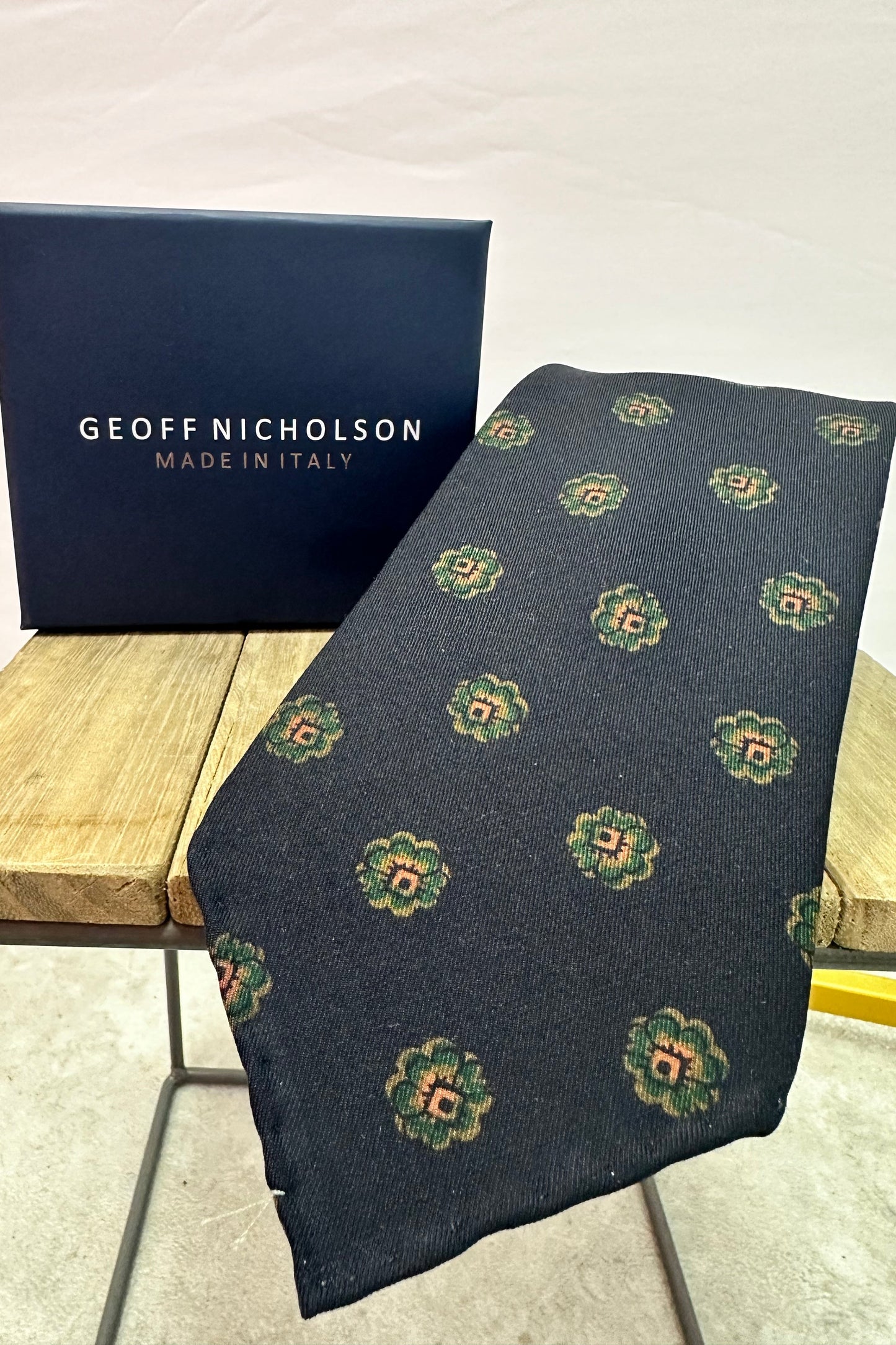 Neck Tie | Floral Medallion | Midnight Navy