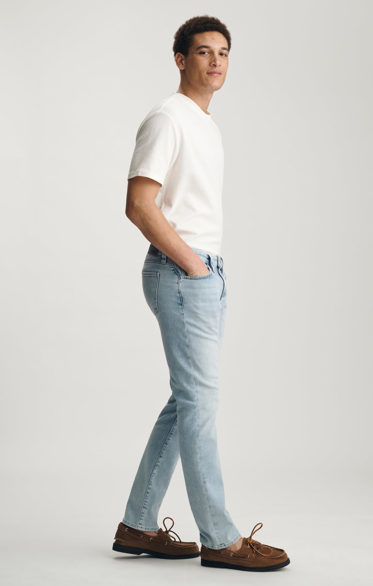 Marcus Slim Straight Leg Jeans | Regular Rise | Light Air-Lite