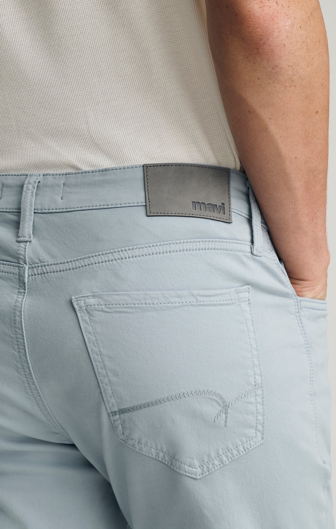 Mavi Zach Straight Leg Jeans | Regular Rise | Pacific Twill
