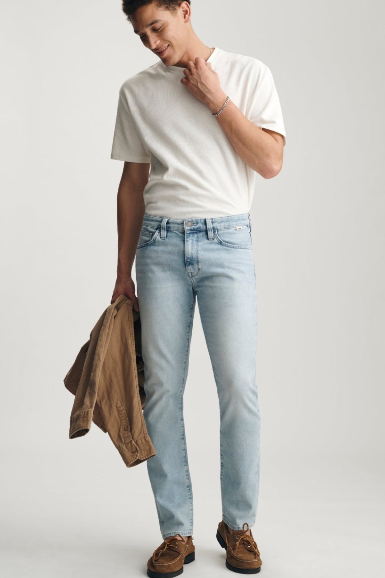 Marcus Slim Straight Leg Jeans | Regular Rise | Light Air-Lite
