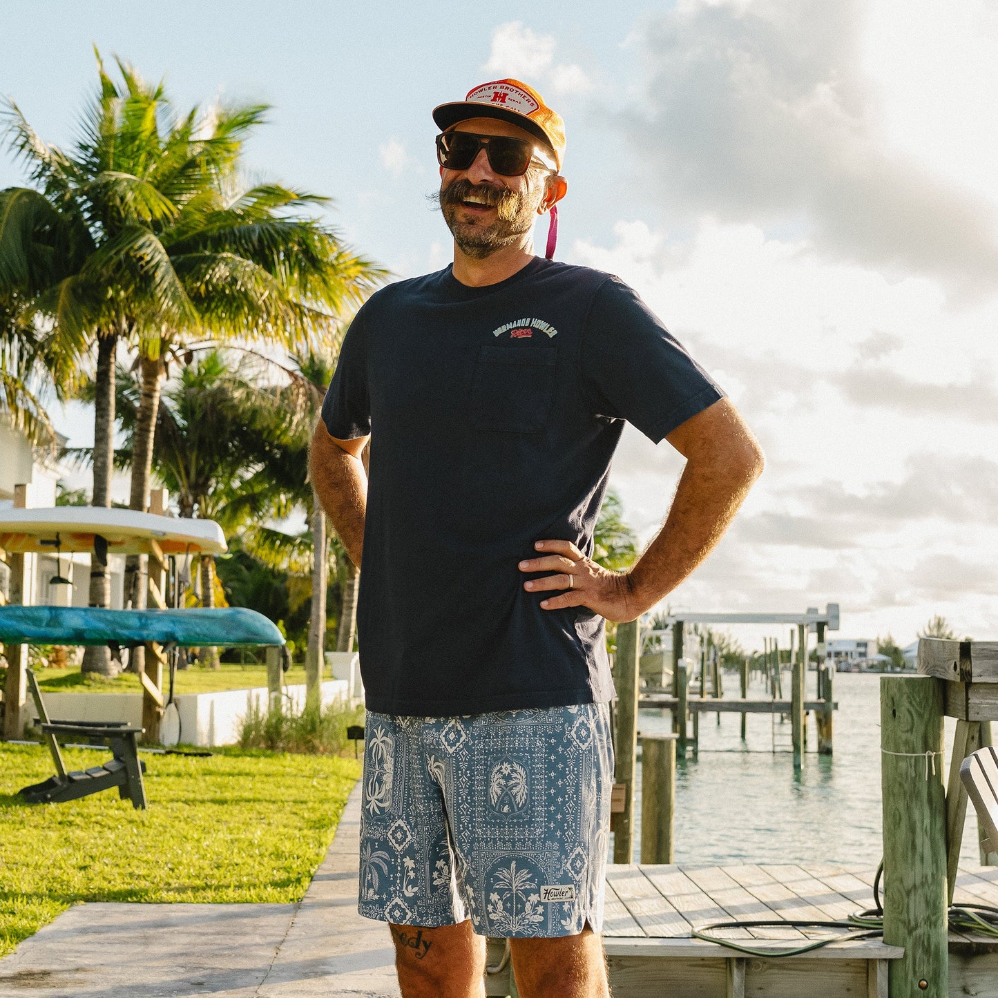 Howler Bros Fruteria Flotante Pocket Tee - Navy