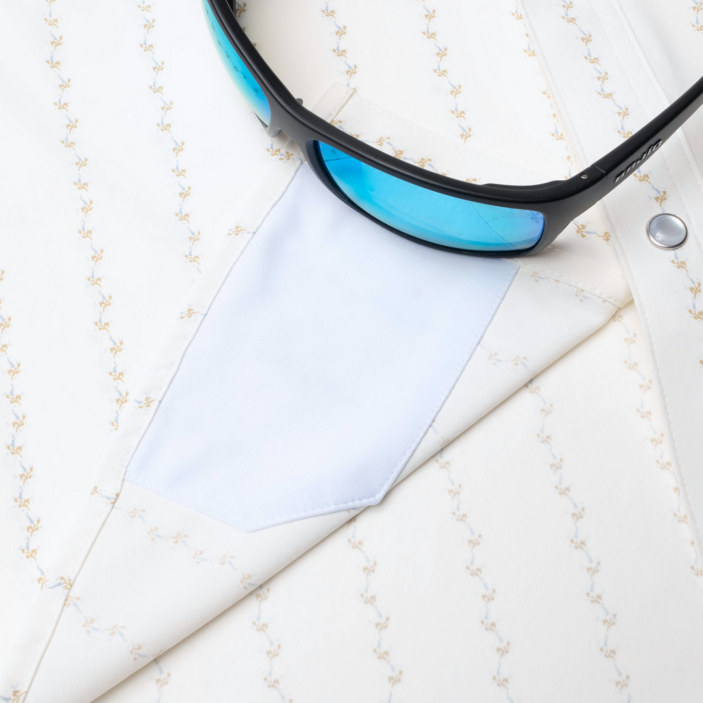 Poncho Outdoors | The 1836 | White Blue Bonnet Stripe