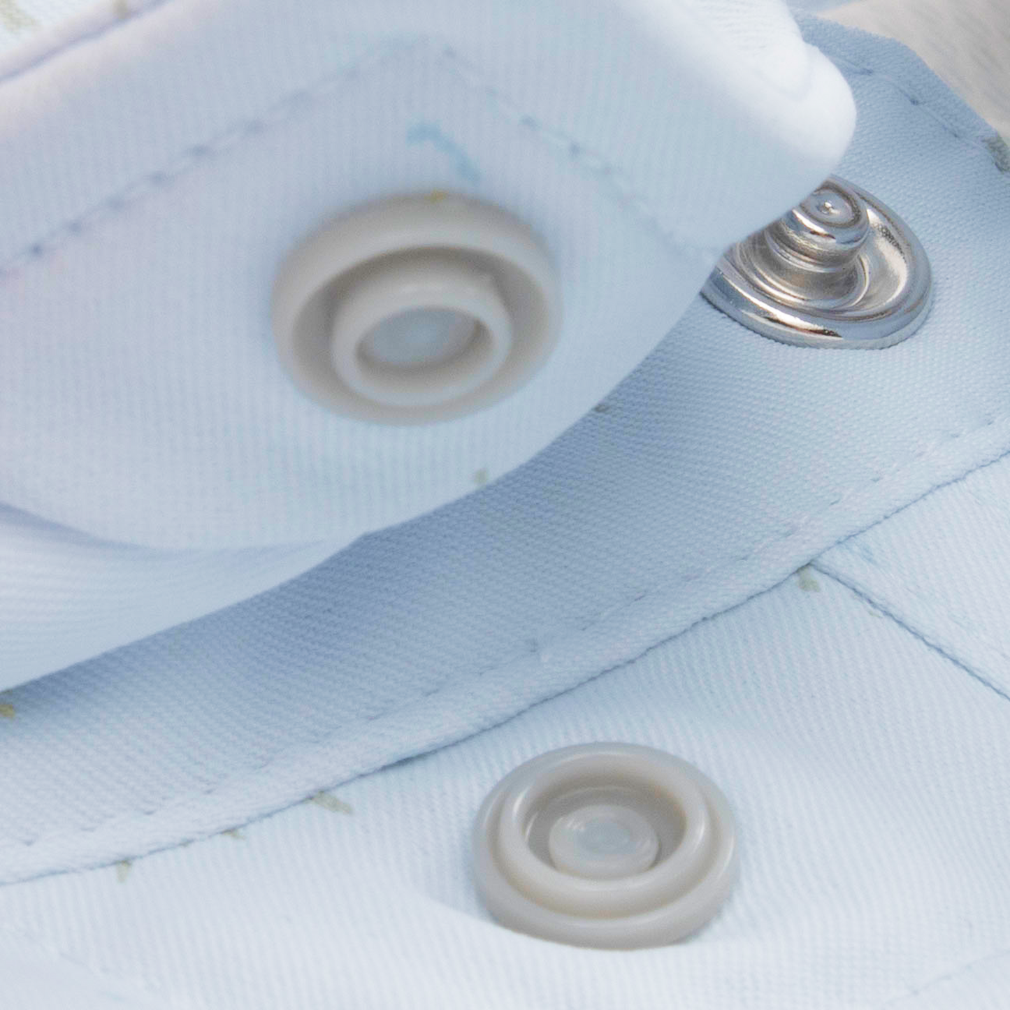 Poncho Outdoors | The Bonito | Light Blue Rose Print