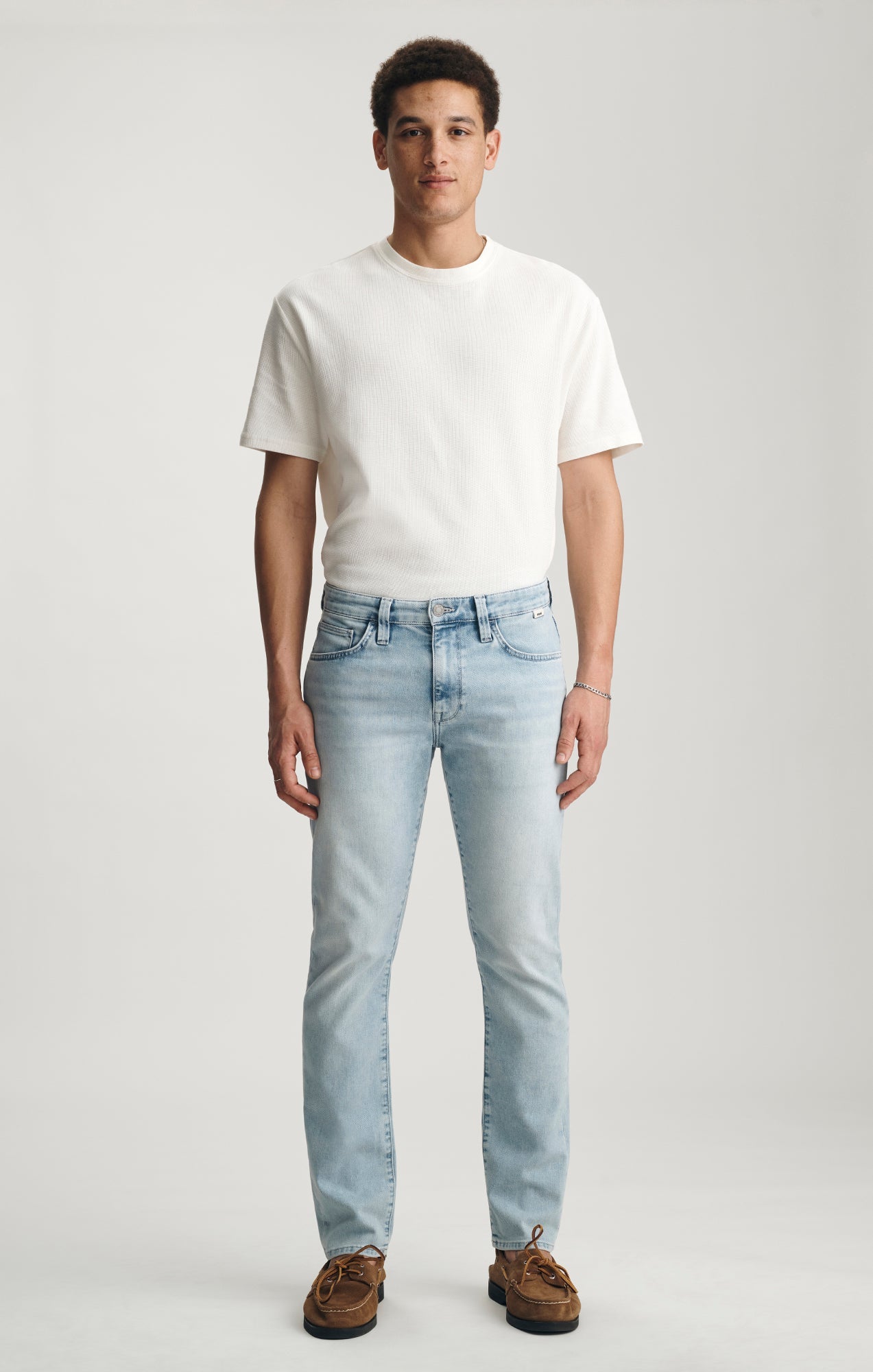 Marcus Slim Straight Leg Jeans | Regular Rise | Light Air-Lite